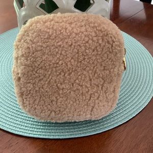 Stoney Clover Lane SCL ORIGINAL cozy collection hazelnut Sherpa mini